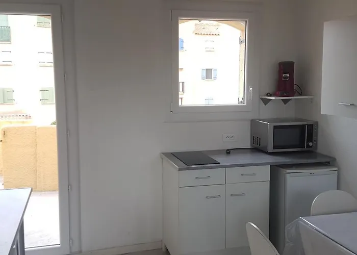 Appartement T2 Avec Cabine A St Pierre La Mer